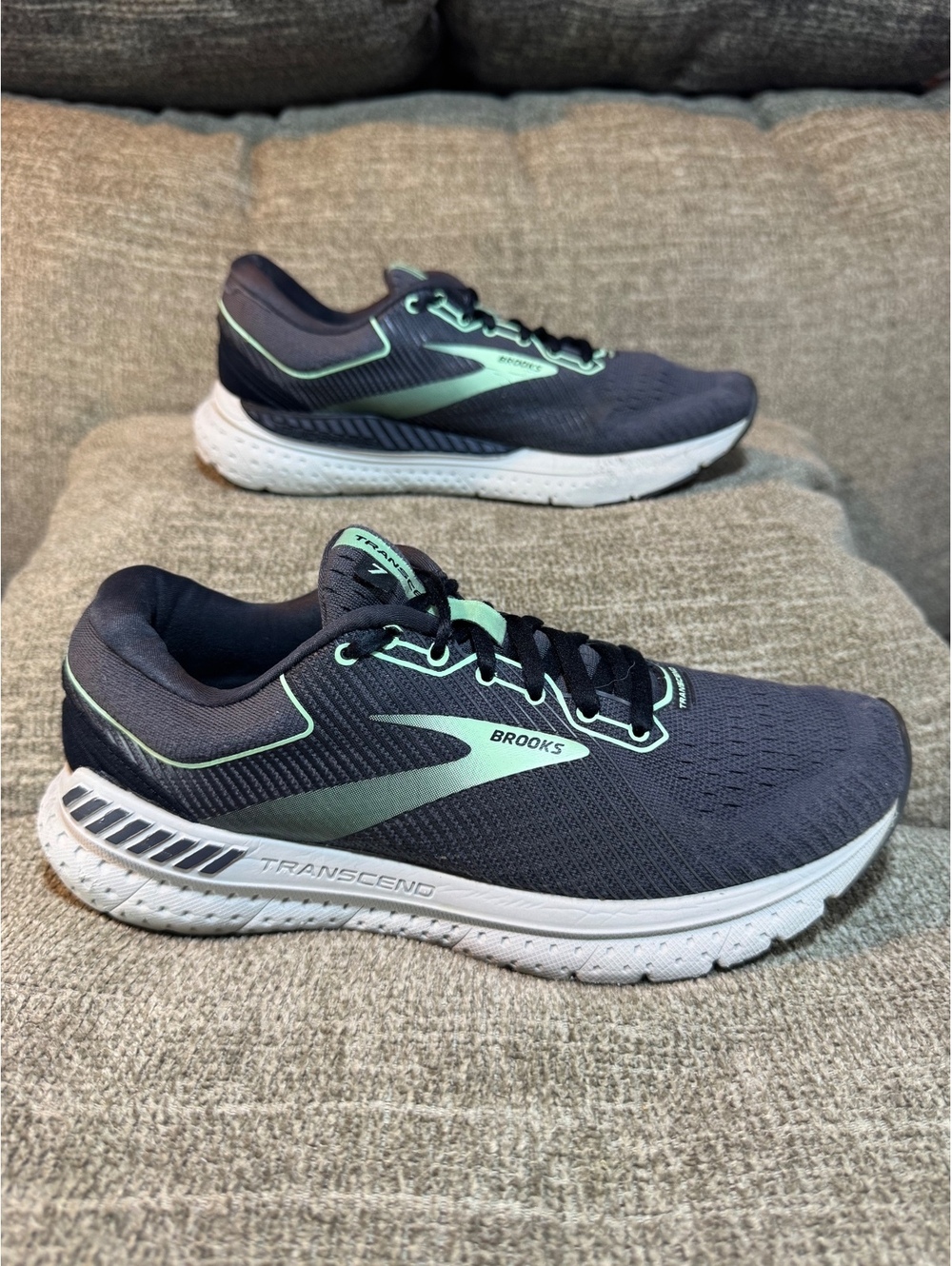 Brooks Transcend 7 Running Shoes Grey Mint Green Women’s Size 8 B Medium
